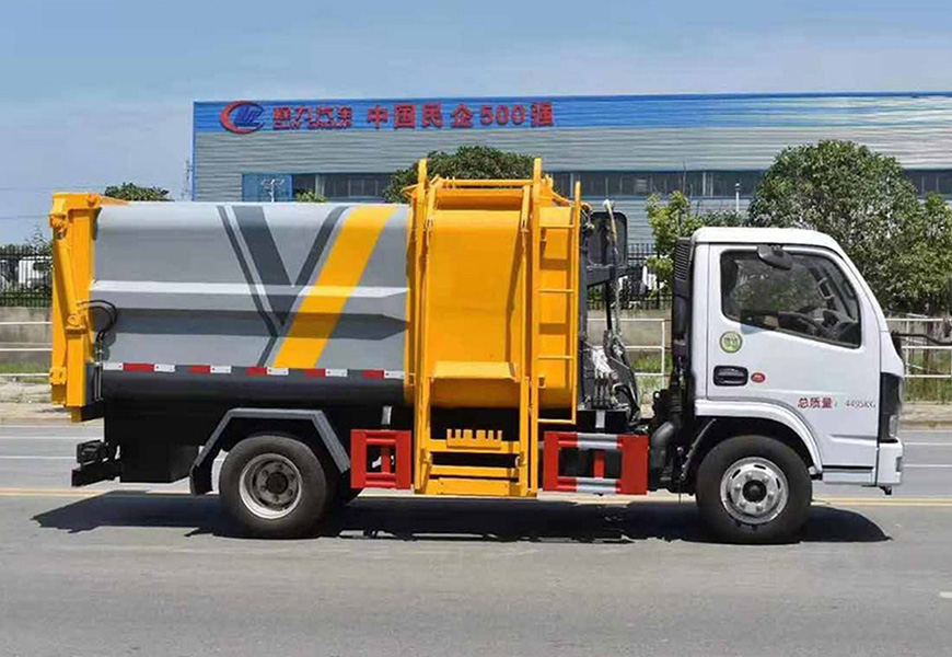 側(cè)裝壓縮垃圾車(chē)