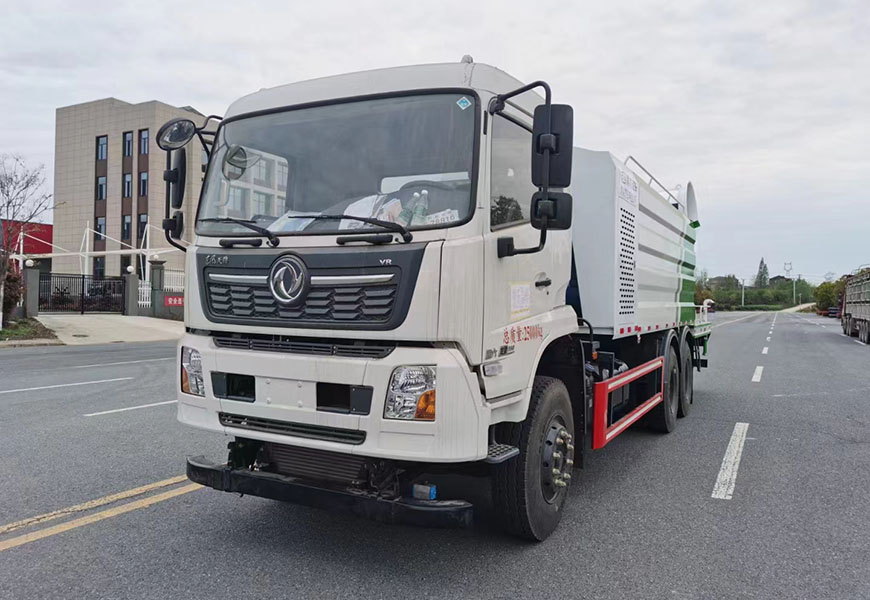 東風(fēng)天錦后雙橋多功能抑塵車(chē)