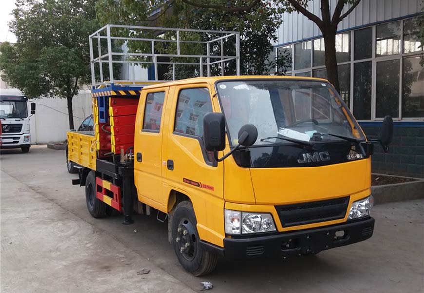 江鈴10米升降平臺式高空作業(yè)車